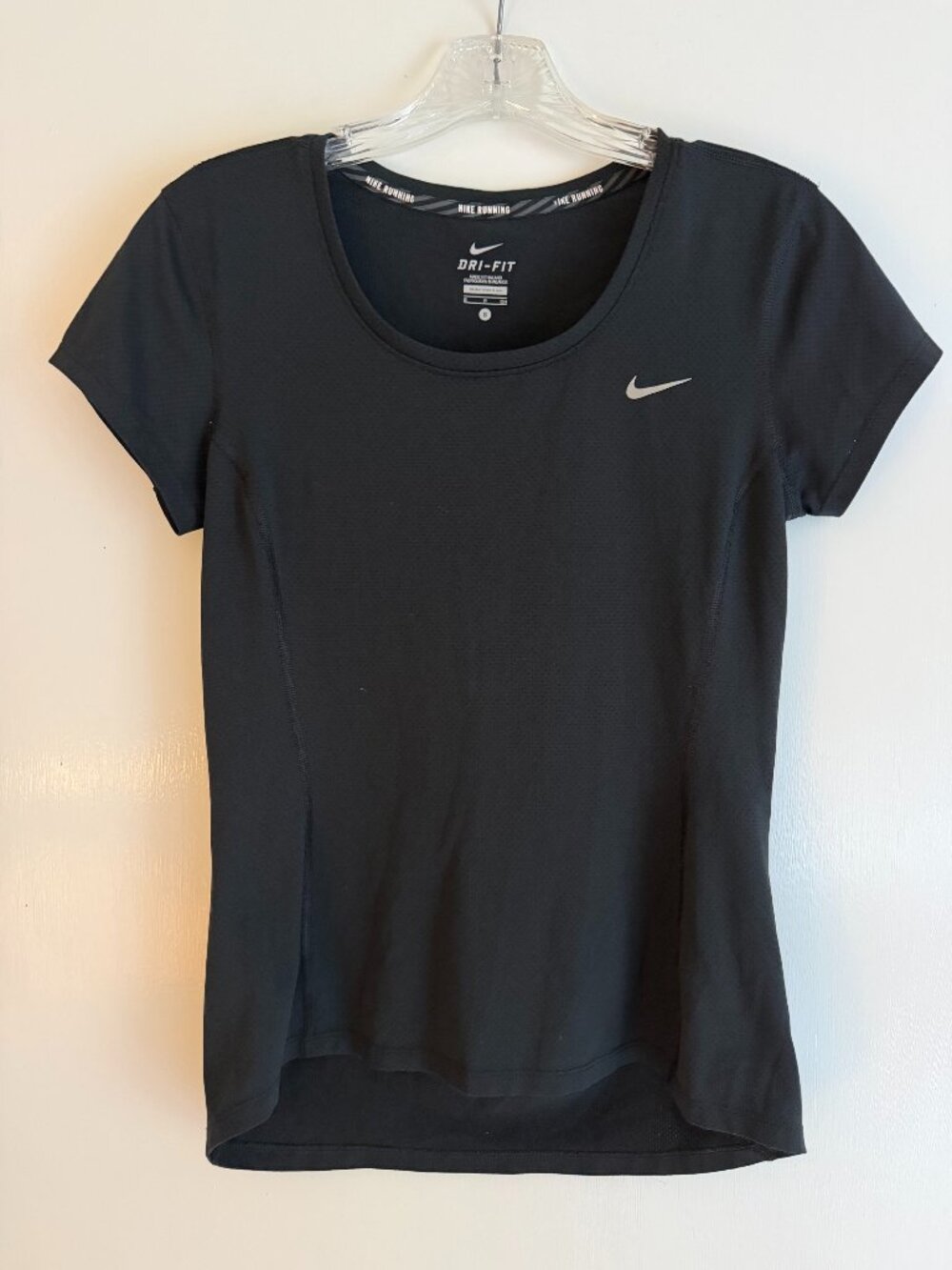 Nike: Black Short Sleeve Running Shirt: Size: S